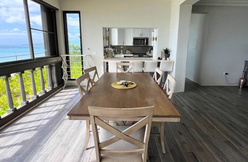Estate Two Brothers Condo | Green Flash by the Sea
