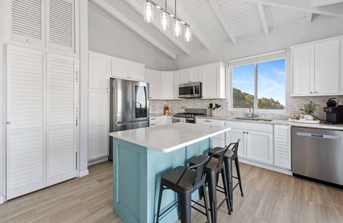 Estate Lindbergh Bay House | HGTV House Hunters-3BR Paradise Retreat-Solar