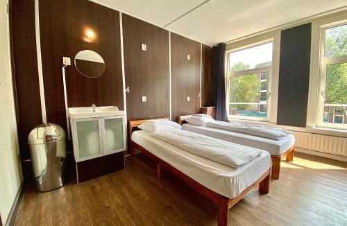 Burgwallen Nieuwe Zijde Hostel | Hostel Utopia