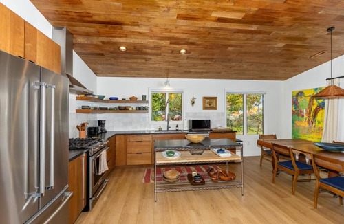 Saugatuck Villa | How you Dune on kzoo river by oval beach by Ferry!