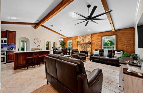 Jupiter Farms House | Jupiter Gem- Heated Pool and Outdoor Oasis w/Kitchen