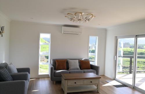 Karapiro House | Karapiro Retreats holiday house