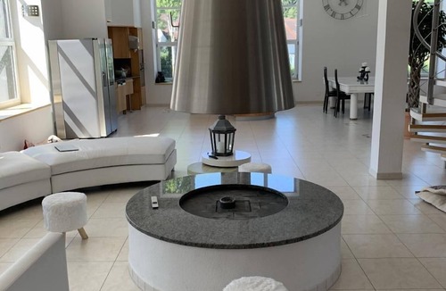 Rorbas House | Luxurious Vacation-Loft Atrium -X-