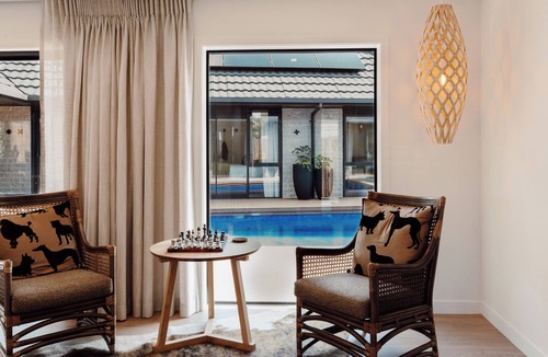 Lynmore House | Luxury Villa With Heated Pool, Spa, Suana, Air-con, & 100m From Redwoods Forest