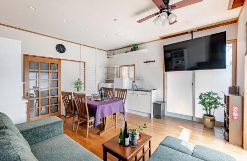 Chuo-ku House | Michiko House PayPayドーム MARK IS福岡目の前 最大8名のモダンな一軒家 空港 博多駅直通 天神地下鉄5分