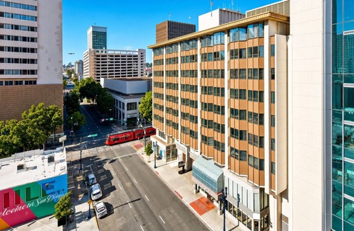 Civic Core Hotel | Modern Double Room Steps from Gaslamp, Bayfront & Little Italy Dining