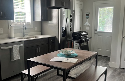 Geneva-on-the-Lake Cottage | New cottage in a quiet residential area! Close to the strip! 7 mi. from Spire.
