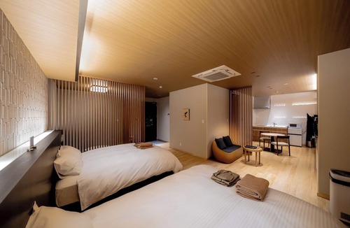 Hatsukaichi Hotel | NonSmoking JapaneseWestern Style SemiSuite Room 2nd Floor 42m2 J203/Hatsukaichi Hiroshima