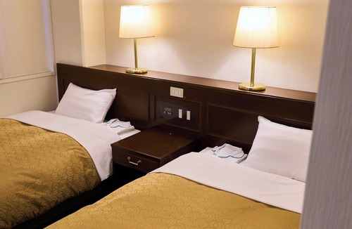 Koka Hotel | Nonsmoking Royal Twin with bathroom and toilet Free WiFi/Koka Shiga