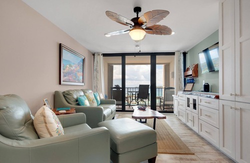 Red Hook Condo | Our Walk in Paradise Level at Sapphire Village, East End