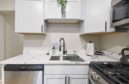 Penn North Apartment | Parkside Gem: Luxe & Roomy by Historic Druid Hill l WIFI l Entire Unit