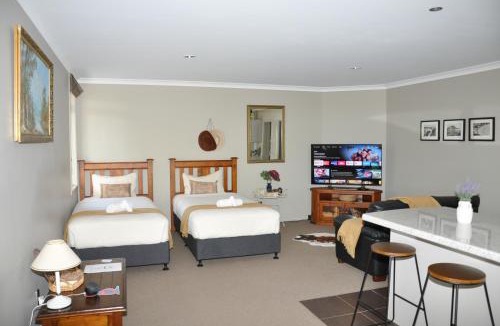 Tauranga Apartment | Parnwell Villa Apartment - The Tropical Oasis