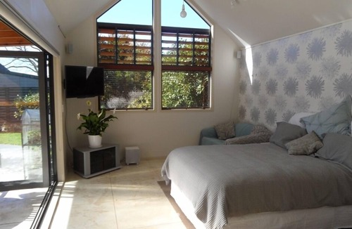 Rotorua House | Private self-contained. Great neighbourhood location. Close forest & geothermal