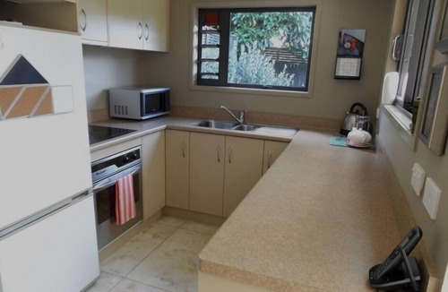 Rotorua House | Private self-contained. Great neighbourhood location. Close forest & geothermal