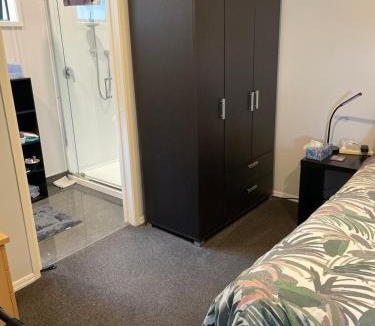 Manly Apartment | Quiet restful unit with seaviews
