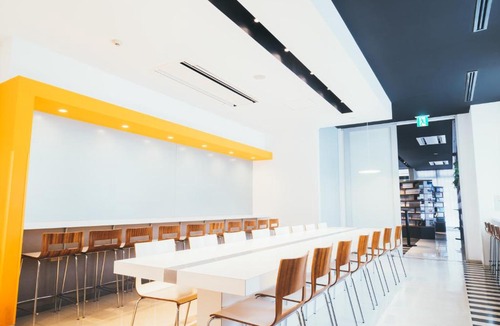Kitakyushu Hotel | Quintessa Hotel Kokura Comic & Books