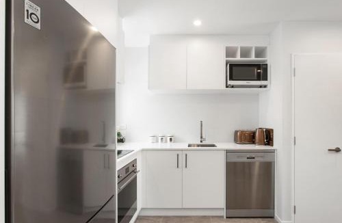 Christchurch City Centre Apartment | Refined Luxury Retreat with Premium Comforts