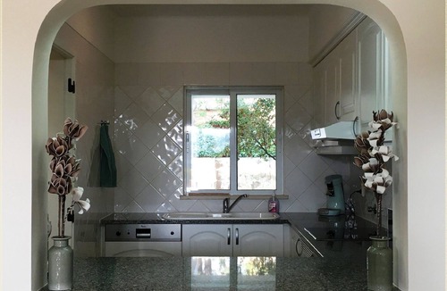 Alpouvar Apartment | Refurbished luxury ground floor corner apartment facing south! Cable, WiFi & Airco