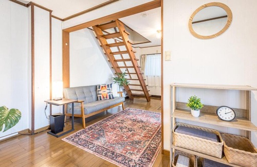Kita Ward Apartment | Retro-style coffee house and guesthouse-3 floors-Entire building available for rent-suitable for 9 people-Parking available-pets allowed-Mahjong