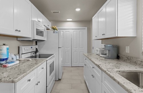 Sanibel Cottage | Sanibel Shore C1- 2-bedroom Cottage Sanibel near the beach