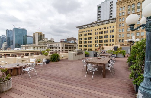 Civic Core Apartment | Sophisticated Comfort: Luxury Loft w/Chef's Kitchen in Gaslamp Quarter