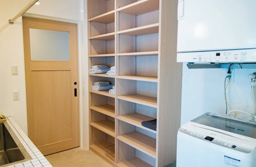 Biimata House | Spacious Okinawa House for 10｜BBQ Garden｜Free Parking｜Near Churaumi & Junglia!