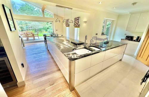 Ringwood House | Spacious Stylish Forest Escape | Kids Outdoor Play