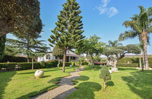 Chiaramonte Gulfi House | Stunning home in Chiaramonte Gulfi