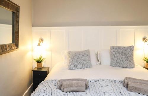 Staithes Bed & Breakfast | The Endeavour Restaurant with rooms