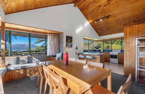 Lake Tarawera House | THE SWEET SPOT