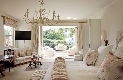 Constantia House | Tranquil setting in the heart of the Constantia Winelands