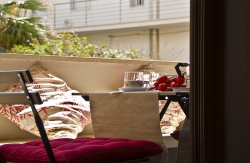 Donnalucata Apartment | VERY NICE RENOVATED APARTMENT JUST 20 METERS FROM THE BEACH!