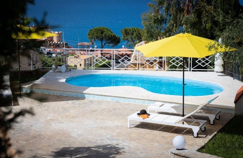Torre Colonna-sperone House | Villa al mare con piscina tra Palermo e Cefalù