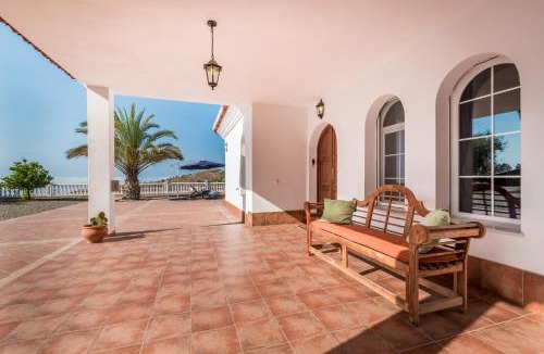 Sayalonga Villa | Villa El Ancla