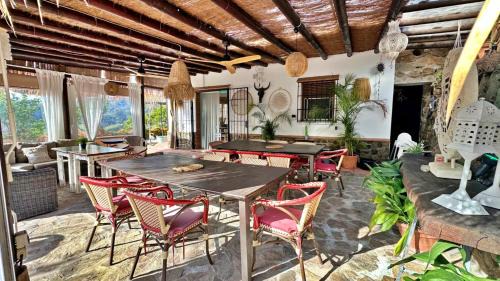 Sayalonga House | Villa Malaga con Jacuzzi Piscina vallada Barbacoa By AndaraHolidays