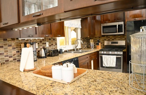 Cooper Jack Bay Settlement House | Villa Serenity by the water