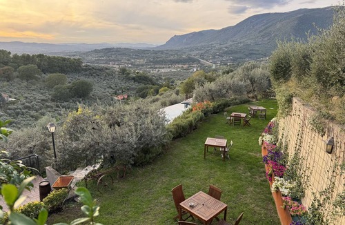 Terni House | Villa with infinity pool