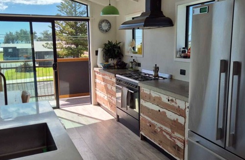 Waihi Beach House | Waihi Beach Wowzer: Spacious & Stylish Retreat with Sea Views & beach proximity!