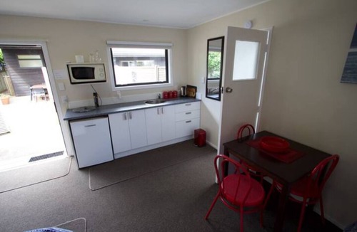 Ngongotaha House | Waikuta Lakeside Lodge on Lake Rotorua