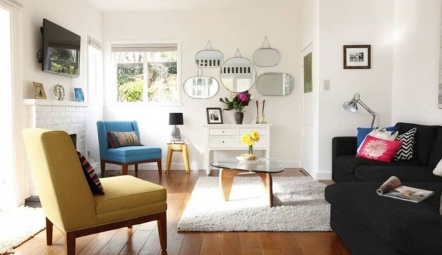 150m to the beach! Full of character, sunny setting with lovely deck and garden