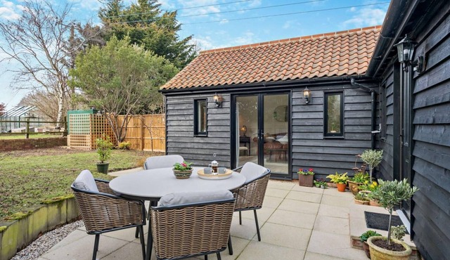 2 Bed in Baythorne End (oc-t30556)