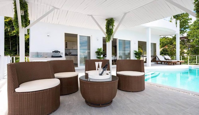3 Coconuts - Seaview Private Villa