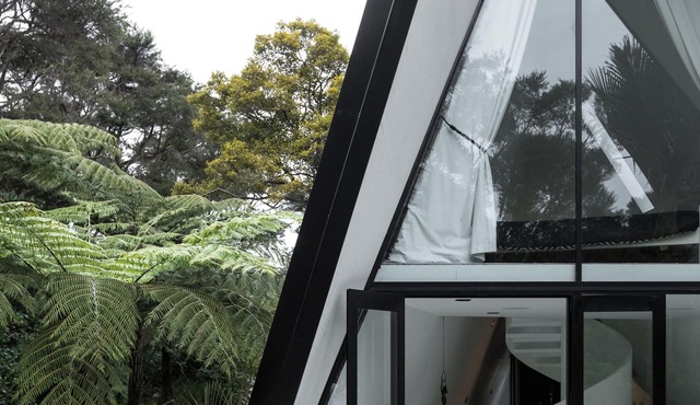 A NZ architects holiday home