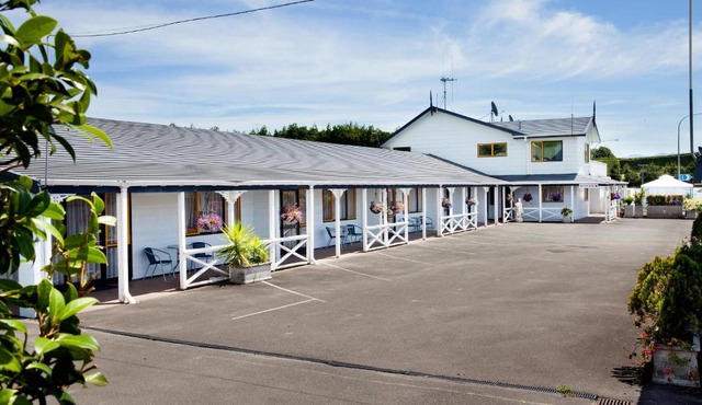 Accommodation Te Puna