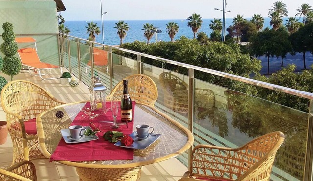 ALEXANDRA´s BEACH-PORT-APARTMENT, beach, balcony, Wifi, AA