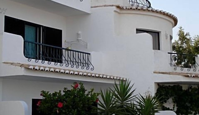 Apartment - 100 m from the beach