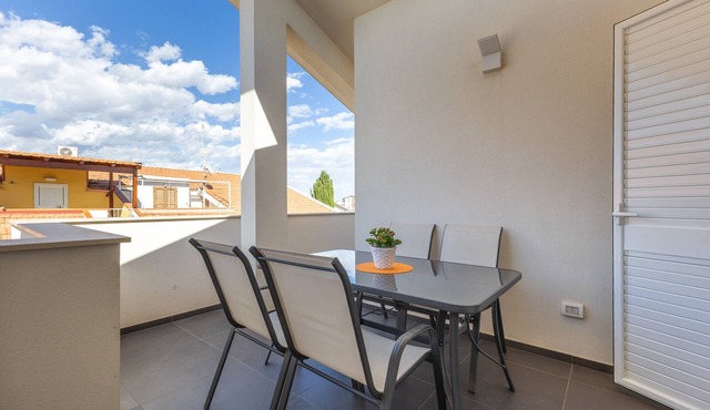 Apartment 'Casa Orchidee 10' with Sea View, Private Terrace and Wi-Fi