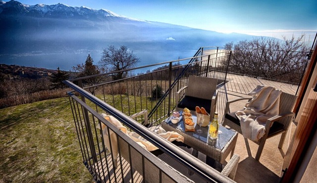 Appartamento Alba by Theater Home - with marvellous lake view
