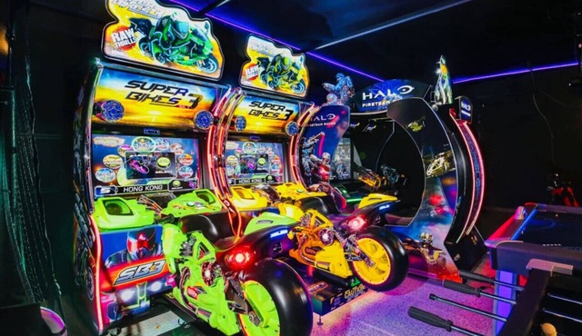 Arcade Blast/Pool/Spa/100k Game Room