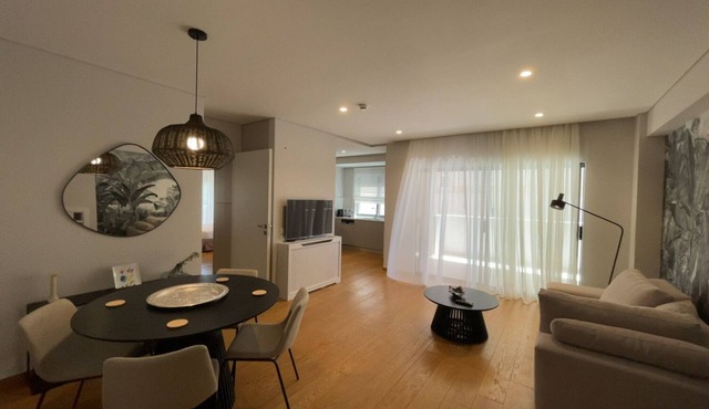 Athens Riviera 2-Bed Apt & Pool Access #Unoblu®